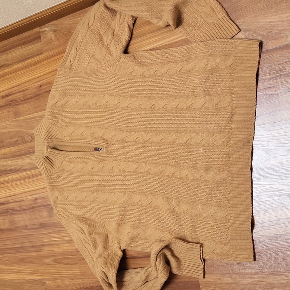 Neiman Marcus 100% cashmere sweater - Picture 6 of 8